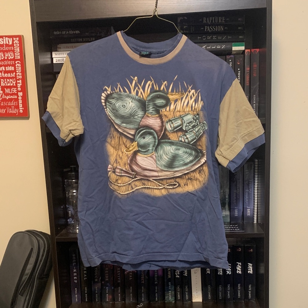 Vintage Blue and Tan Duck Graphic Tee